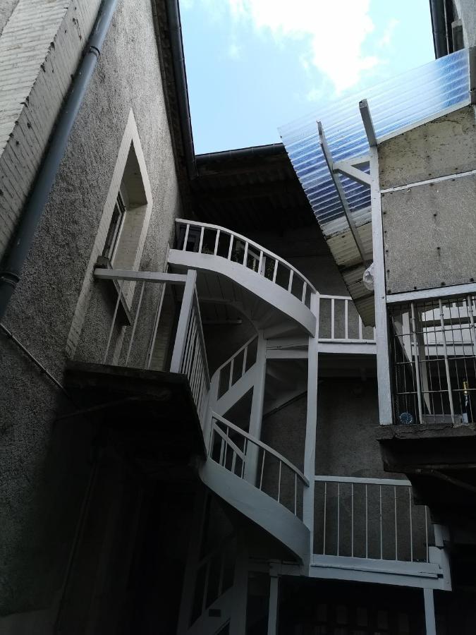 Un Appartement Qui A Du Chien Épernay Eksteriør bilde